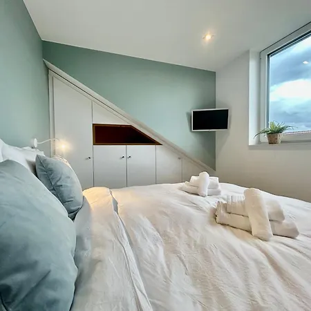 In Fusslaeufiger Naehe Zu Airport-messe 2 Apartmán